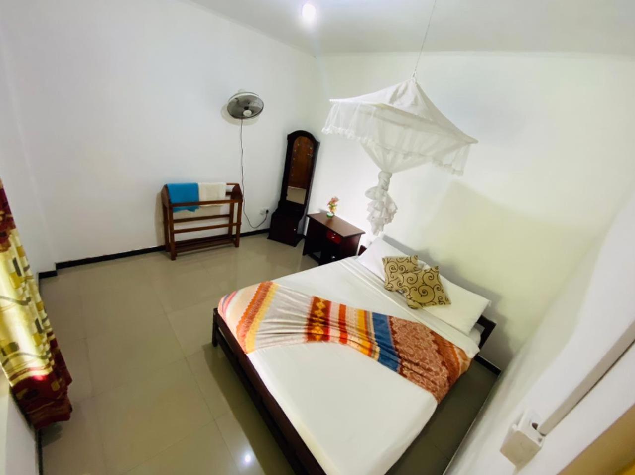 Nice View Guest House & Restaurant เอลลา ภายนอก รูปภาพ