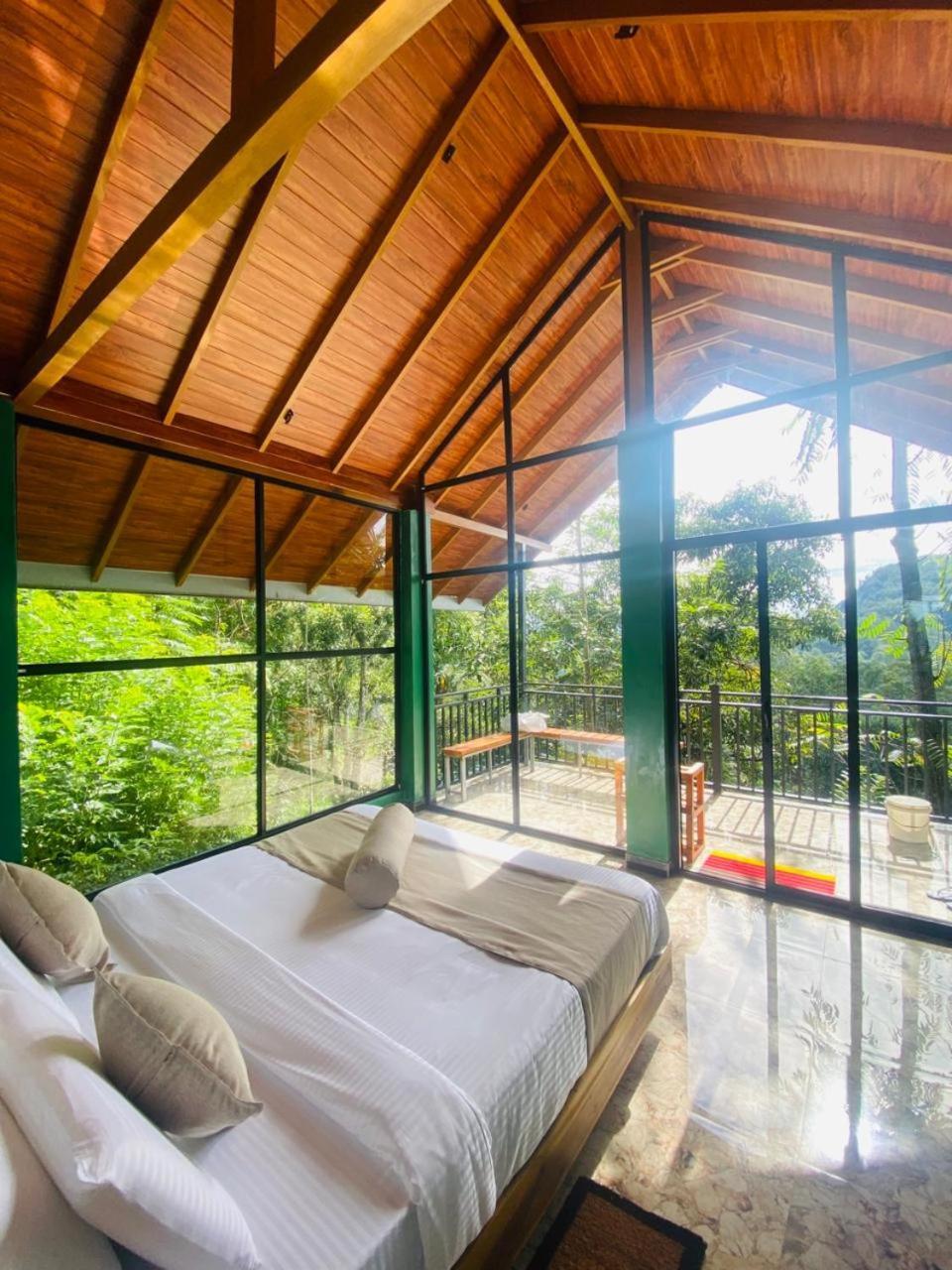 Nice View Guest House & Restaurant เอลลา ภายนอก รูปภาพ